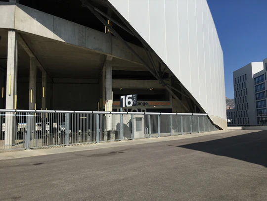 Sécuriser un événement ou une enceinte sportive : enjeux et bonnes pratiques